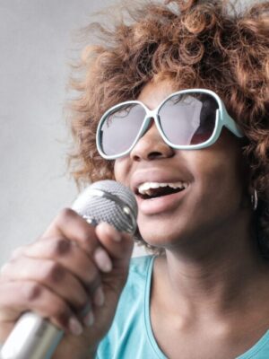 pexels-andrea-piacquadio-3775131